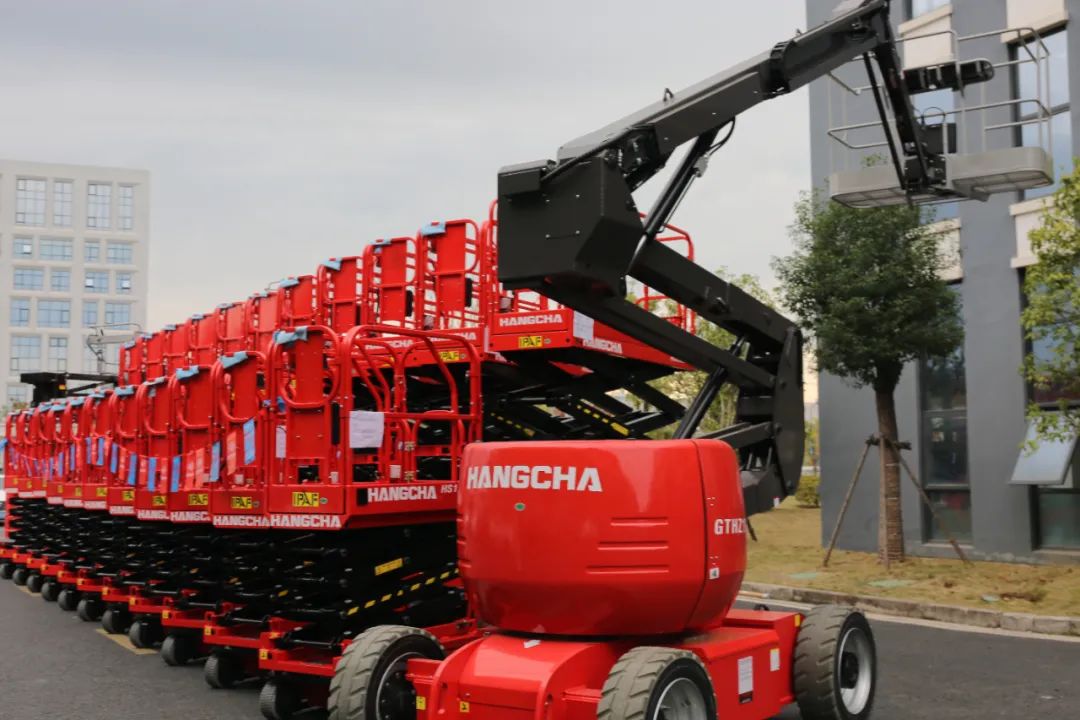 沙巴高空设备迎来大订单！首批升降车准备出发！(图5)